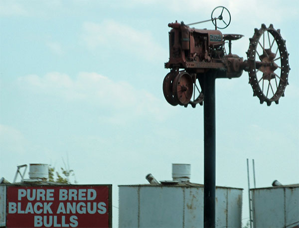 roadside view after just passing into missouri from kansas on september 27, 2014