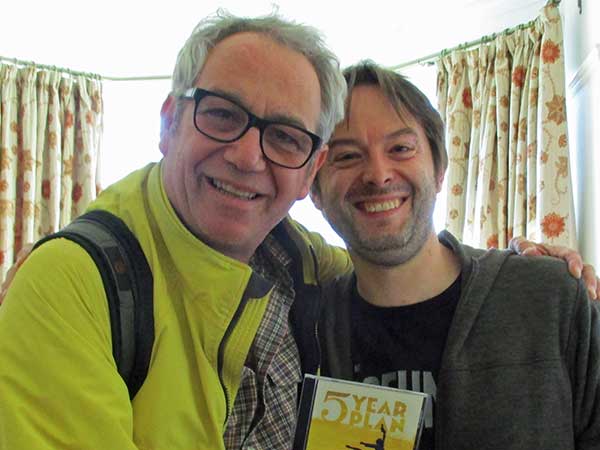 mike watt w/james pennock at his pad in sheffield, england on october 3, 2016
