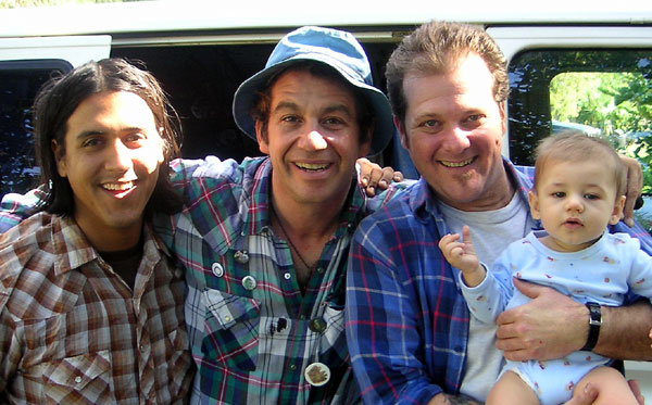 raul, watt, pete and jonah - week 8 of tour - 2004