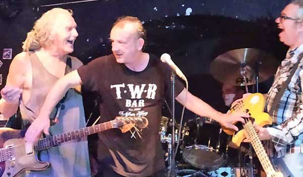 ted falconi, david yow, steve depace + mike watt (l to r) at chelsea in vienna, austria on august 13, 2019. photo by corinna ebner