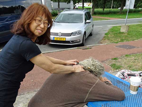 ted getting rubs from miss hiyori on august 8, 2019