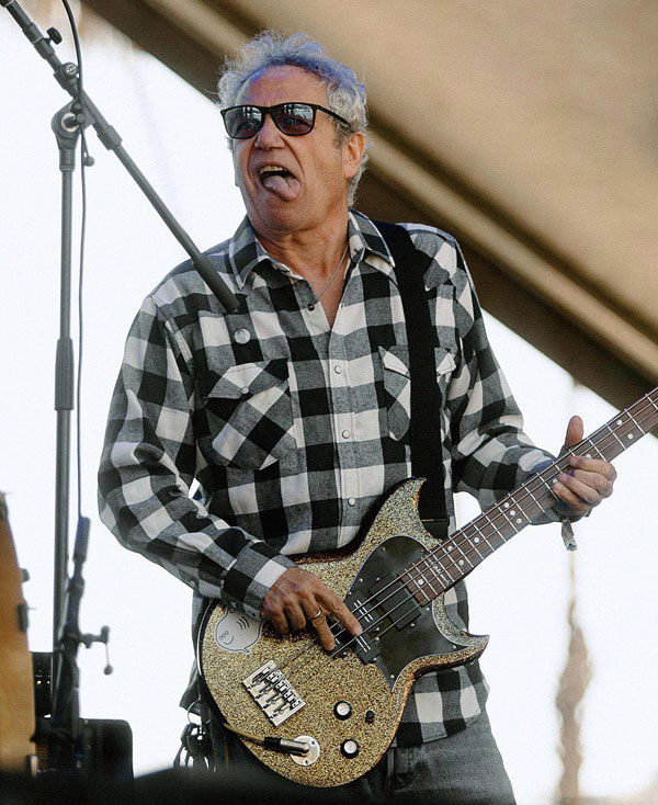 mike watt at the 'this ain't no picnic' festival in pasadena, ca on august 28, 2022 - photo by rachael polak mike watt at the 'this ain't no picnic' festival in pasadena, ca on august 28, 2022 - photo by rachael polak