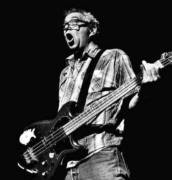 mike watt at 'zebulon' in los angeles, ca on april 30, 2022 - photo by deb frazin mike watt at 'zebulon' in los angeles, ca on april 30, 2022 - photo by deb frazin