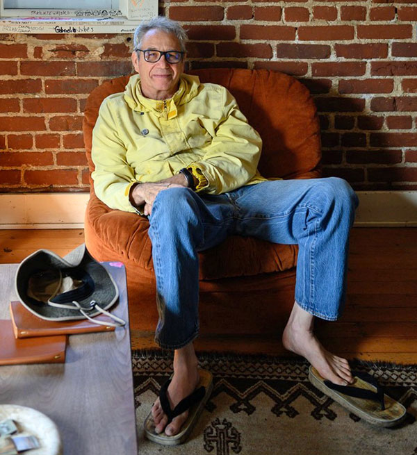mike watt backstage at the lodge room in highland park, ca on june 22, 2023 - photo by stevo rood mike watt backstage at the lodge room in highland park, ca on june 22, 2023 - photo by stevo rood