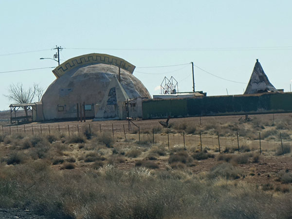 meteor crater road ghost gas stop in arizona