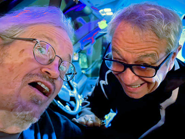 cris kirkwood (l) + mike watt (r) at 'ciba pizzeria' in phoenix, az on march 16, 2025. photo by michael pistrui