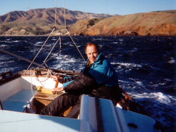 skipper jeff at sea during his hellride of 2001