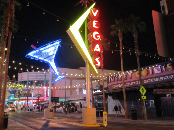 street scene near the beauty bar in las vegas, nv on october 26, 2015