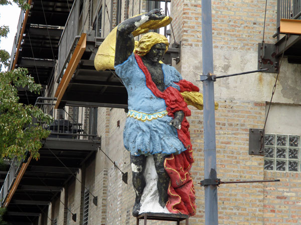 trippy statue near 'chicago south loop hotel' in chicago, il on october 23, 2015