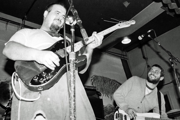 d boon + mike watt in madison, wi on may 2, 1985