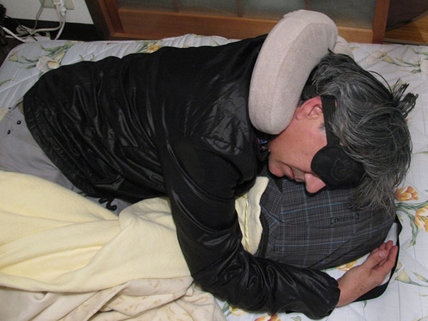 tom watson konked on jun kawamoto's deck in kumamoto city on october 29, 2010